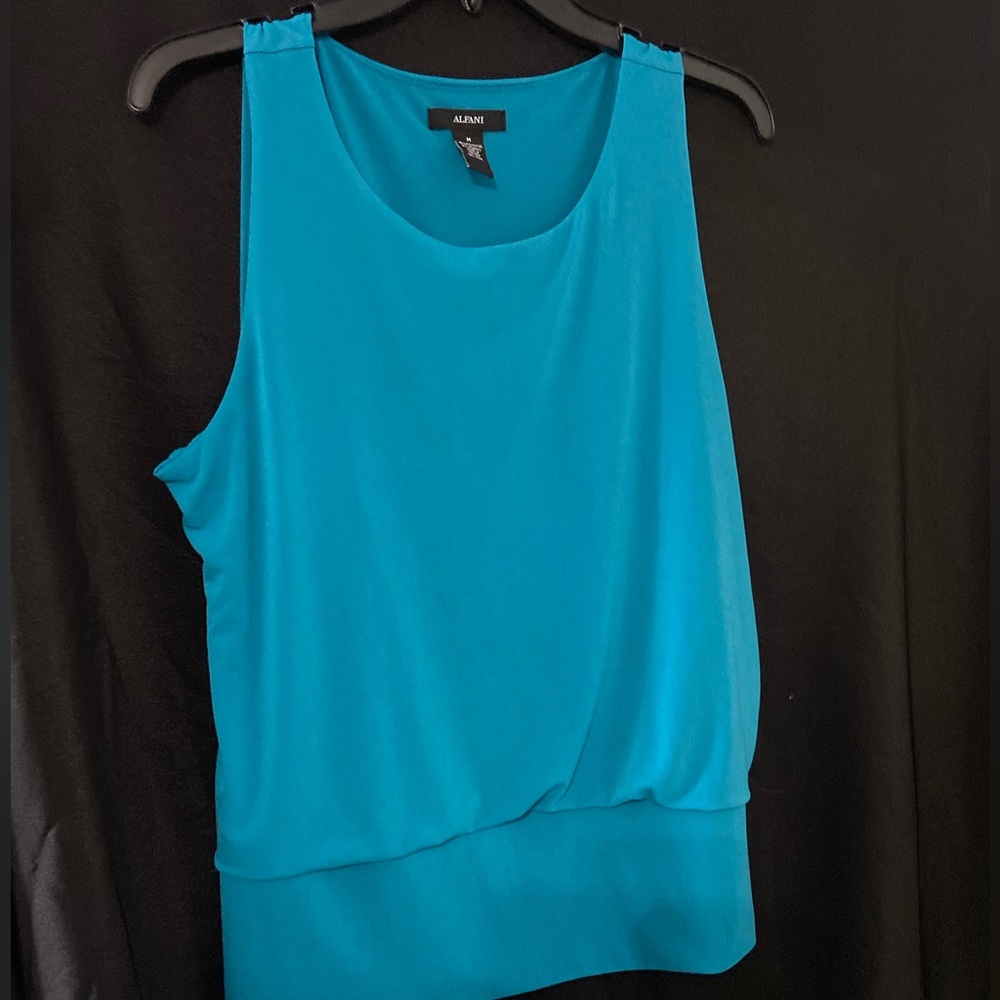 Alfani Turquoise Tank Blouse Size Medium NWOT Zipper Embellishment Macys